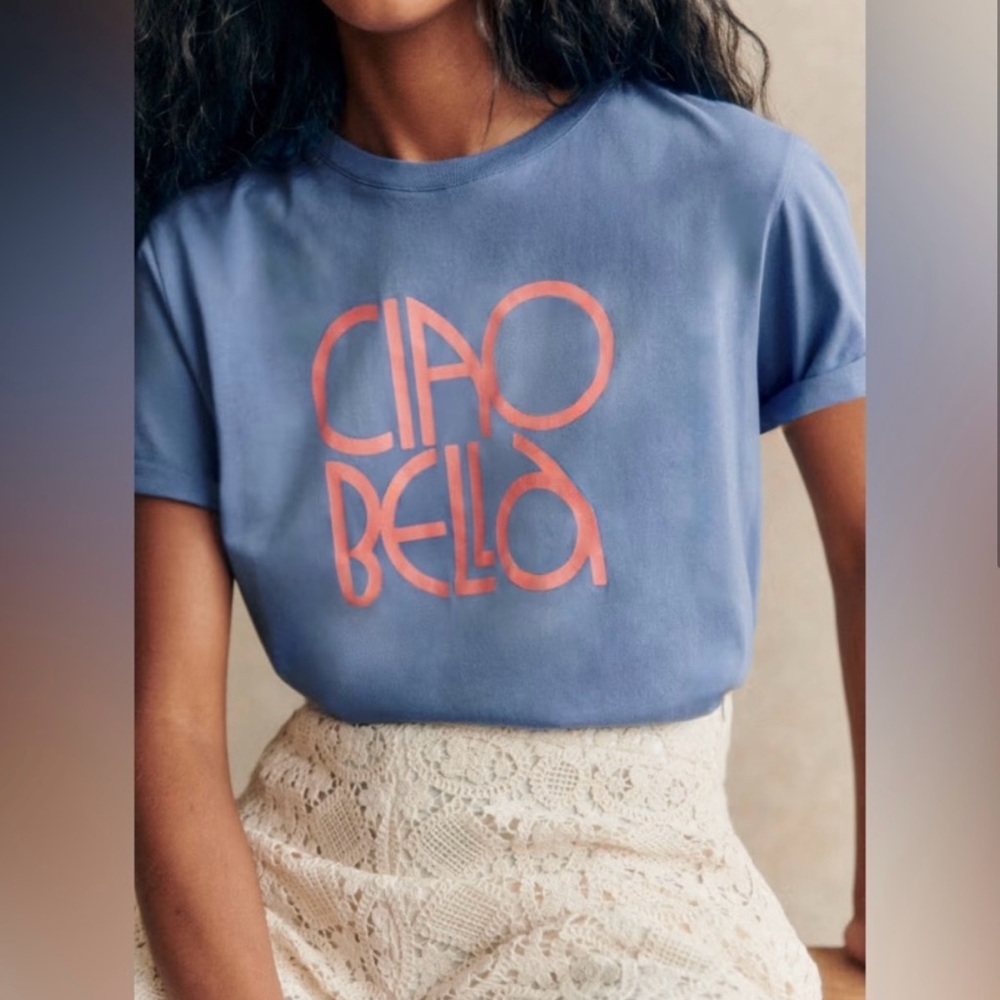 Sezane Blue Tee with Coral Graphic "Ciao Bella" - Picture 2 of 6